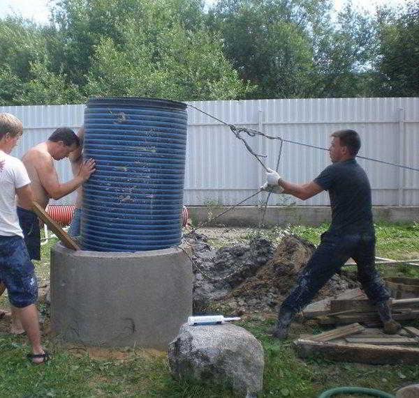 Углубление колодца пластиковыми трубами — все тонкости проведения работ Углубление колодца пластиковыми трубами — все тонкости проведения работ