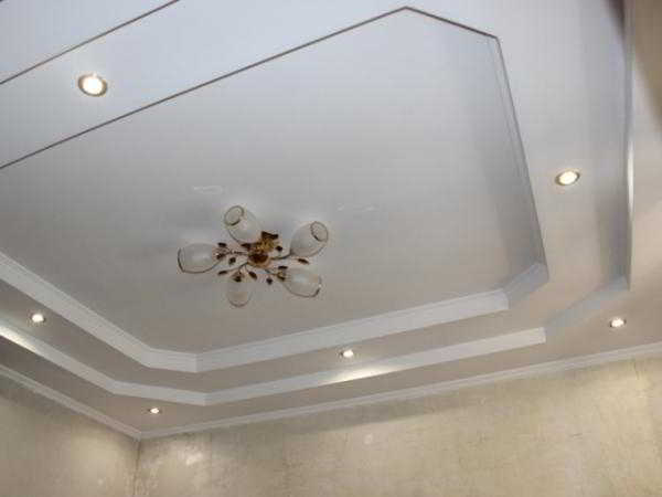 Особенности и преимущества трехуровневого потолока из гипсокартона