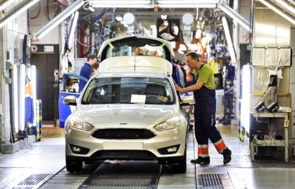 
	    Ford выставит на торги два завода в России	