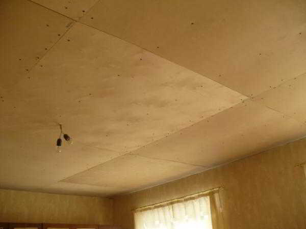 Как своими руками сделать потолок из ДСП?