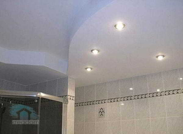 Варианты подвесных потолков в ванной комнате