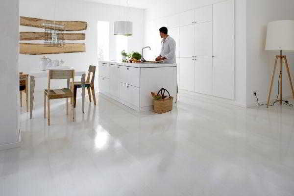 	Белый ламинат — легкость, воздушность и положительные эмоции в каждой комнате вашего дома				