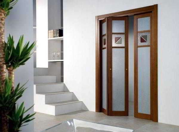	Дверь гармошка фото. Оригинальные двери со многими преимуществами.				