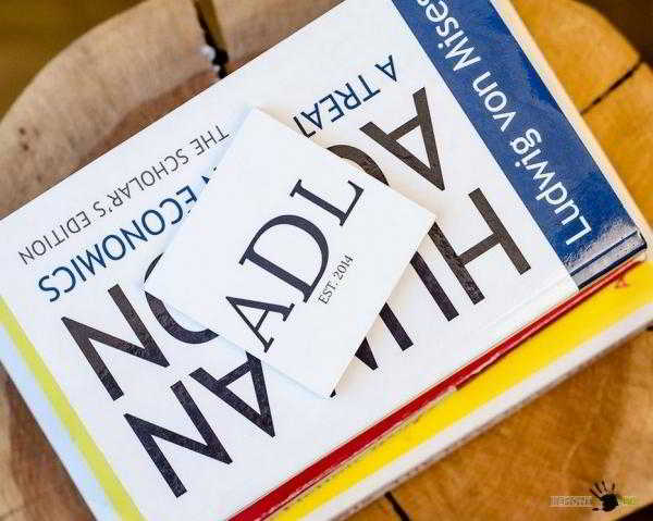 Гостиная в стиле лофт нью-йоркской квартиры Гостиная в стиле лофт нью-йоркской квартиры