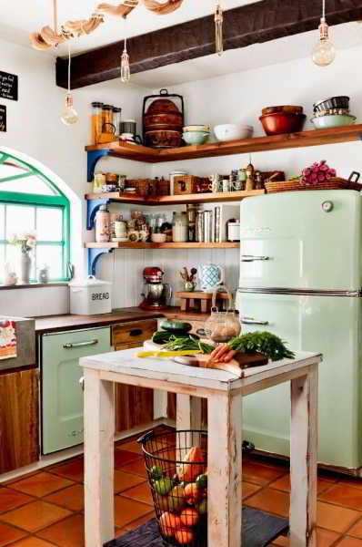 	Кухня 6 кв. м с холодильником: множество вариантов красивого и функционального дизайна на фото				