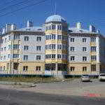 Популярные варианты отделки фасада здания пятиэтажного дома