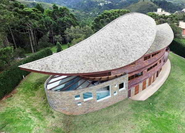 Резиденция с эллиптическим дизайном, Бразилия