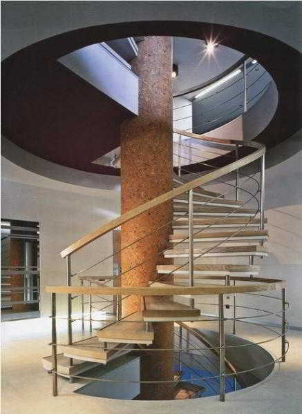 	Винтовая лестница: грациозный элемент дизайна в вашем доме				
