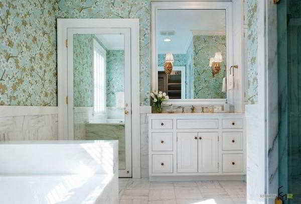 	Выбираем оригинальное зеркало для ванной комнаты   				