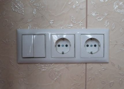 Схема подключения двухклавишного выключателя и пошаговое руководство по его установке Схема подключения двухклавишного выключателя и пошаговое руководство по его установке