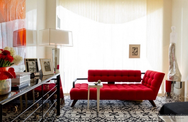 	Яркая и стильная красная спальня				