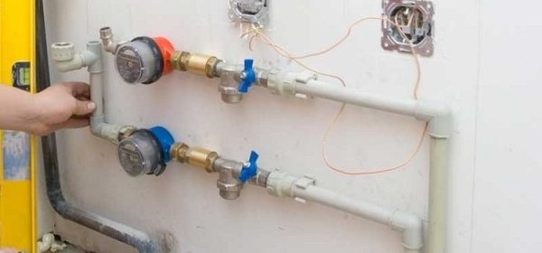 К каким трубам нельзя закрывать доступ чтобы не пришлось ломать стены