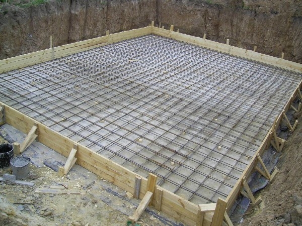 Когда лучше начинать строительство дома