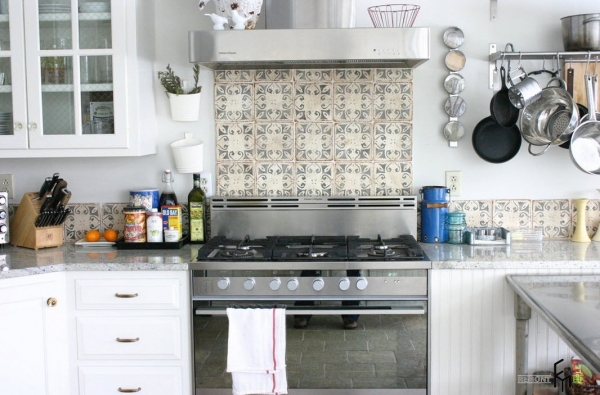 	Кухонный фартук из плитки – атрибут стратегической важности				